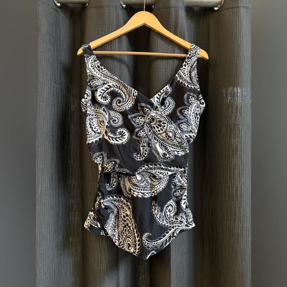 Lands' End Other - Lands End Tankini Top. Worn once, possibly just tried on. Size 16.